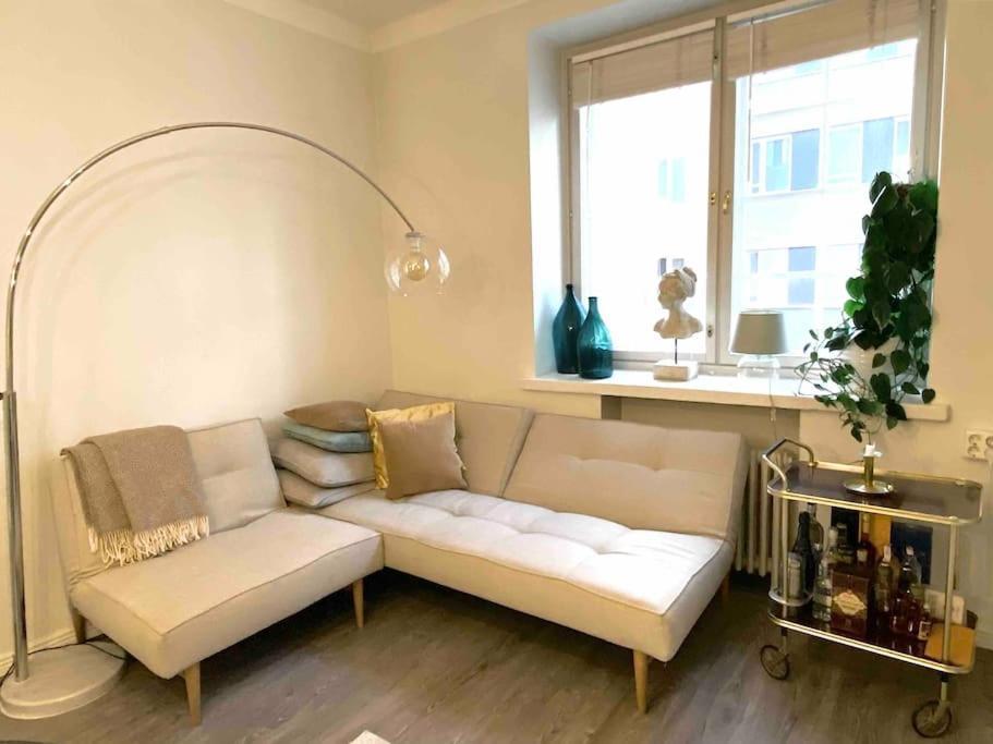 Glorious Apartment In Hakaniemi ヘルシンキ エクステリア 写真
